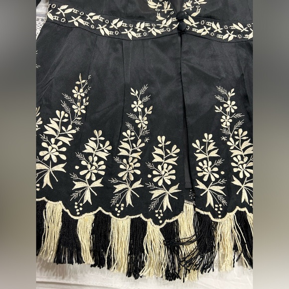 Nanette Lepore black silk & cotton blend embroidered blazer with fringe size 4 - Picture 8 of 10
